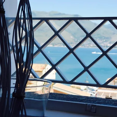 Il Bottone Al Duomo 4* Гаэта