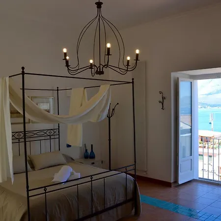 Il Bottone Al Duomo 4* Gaeta